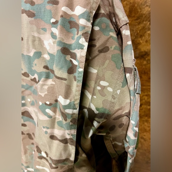 Authentic Military Jacket - Picture 7 of 7
